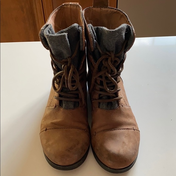 Modern Vintage Leather Boots - Picture 5 of 9